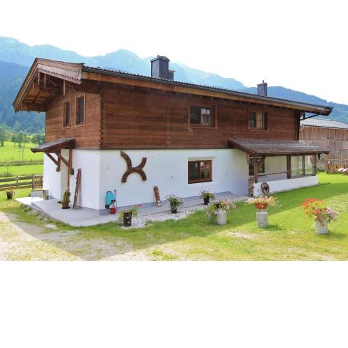 Comfortable Cottage near Ski Area in Leogang