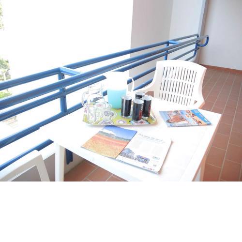 Comfortable flat for 5 people with terrace 100 meters from the beach