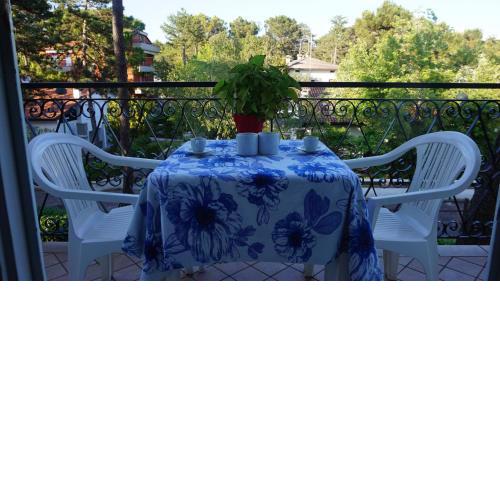 Comfortable flat in a small villa with terrace