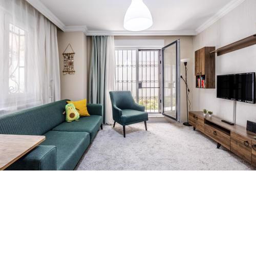 Comfortable Flat with Backyard in Maltepe