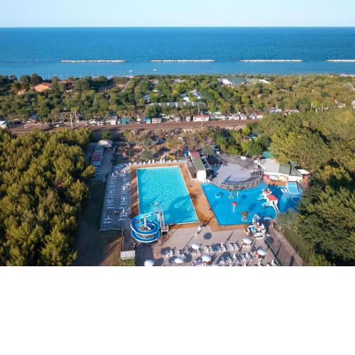 Comfortable holiday home in Fermo near the sea