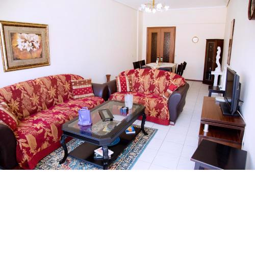 Comfortable House with Warm Hospitality