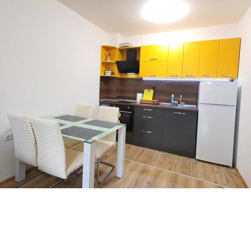 Comfortable Sunny Apartmentear to the Beach -4per