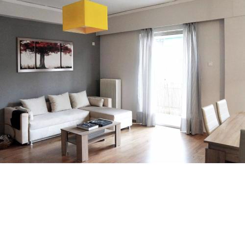 Comfy Apartment With Acropolis View
