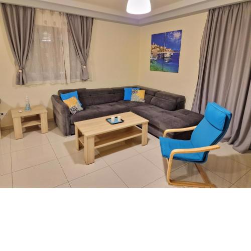 comfy center rodos - sweethome