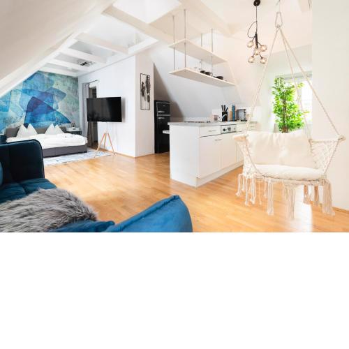 Comfy Downtown Loft