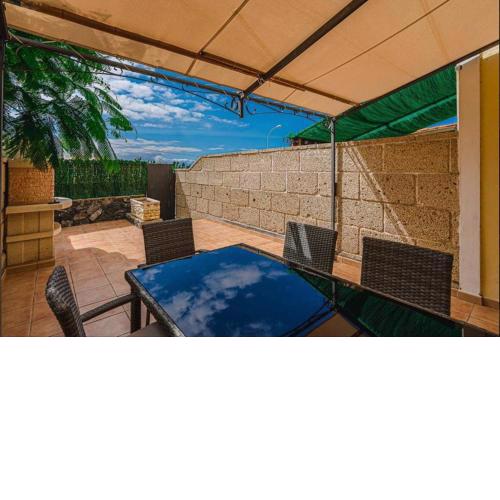 Comfy duplex for family vacations