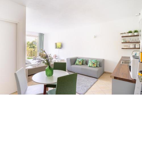 Como Lake Nest - Studio with garden
