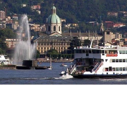 Como lake , XL apartmaent WI-FI , PARCKING Free