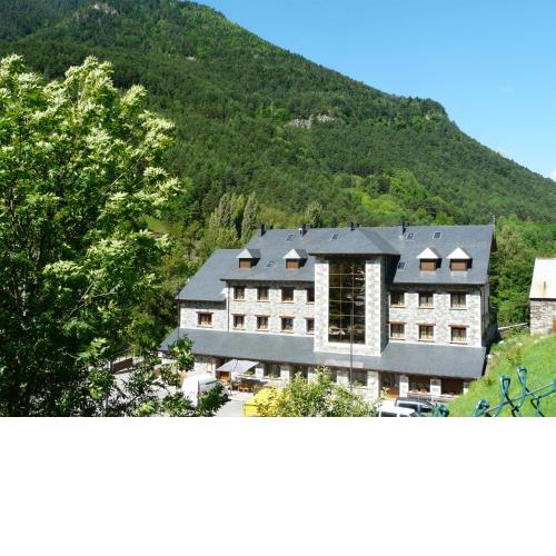 Complejo Turístico Bielsa Hotel y camping