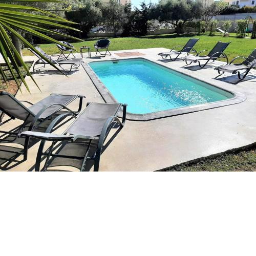 Complex Lagonissi Residence with swimming pool.