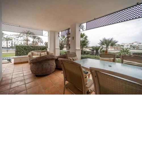 Confortable 2 Bedroom Groundfloor Apartment - PA703LT