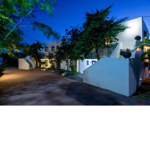 Contaratos Holiday Lettings