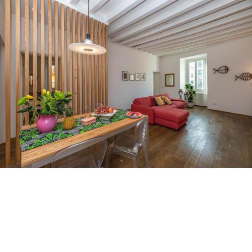 Contemporary House, in the design area of Navigli!