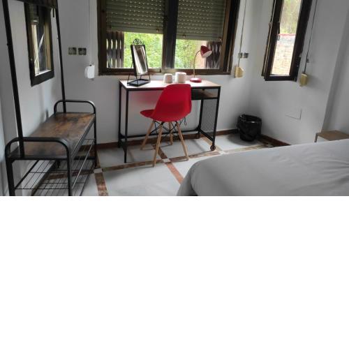 Convenient Rooms: Harbor, Train & Bus Station