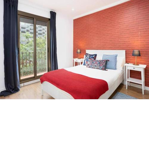 Cool & colorful centric apartment