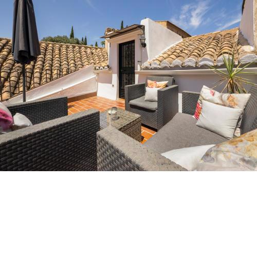 Coqueto apartamento duplex con terraza privada y parking