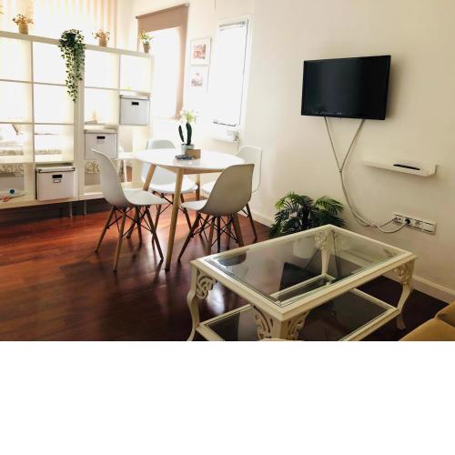 Coqueto apartamento junto a la Plaza de la Merced