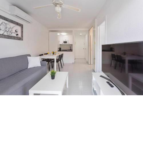 Coqueto apartamento reformado, piscina, wifi