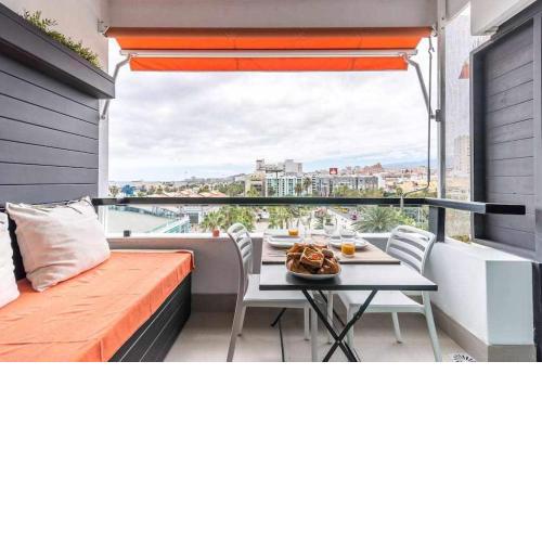 Coqueto Estudio con terraza vistas mar y toda la Ciudad