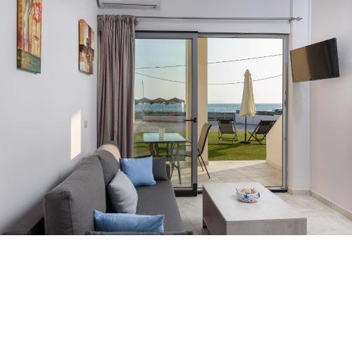 Coral Sea Apartment