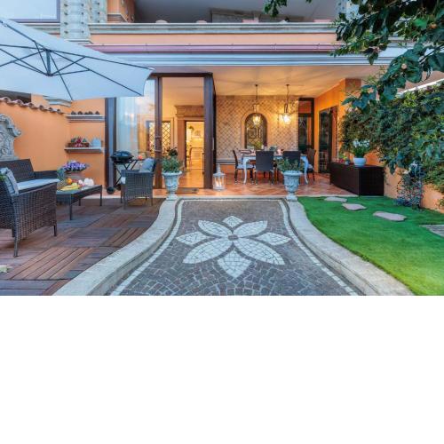 Corallina, 2 Bedrooms Villa with Garden and Private Jacuzzi
