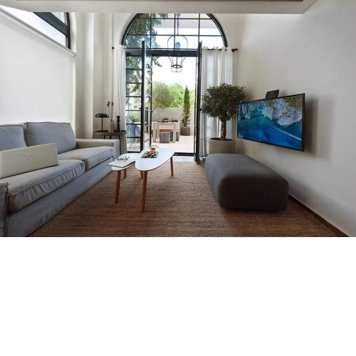 Corfu Town Stylish Twin Apartment