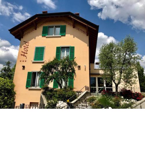 Cornelle Hotel
