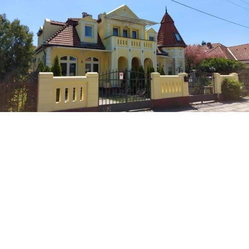 Corner Apartman 2