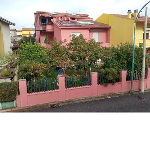 Corona Bed & Breakfast