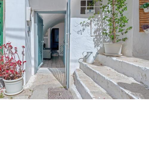 Corso Mazzini White Houses