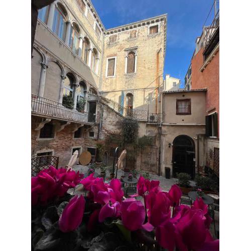 Corte del Doge di Rialto