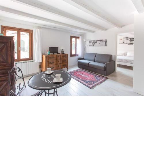 CORTE NOVA romantic apartment close to San Marco & Biennale