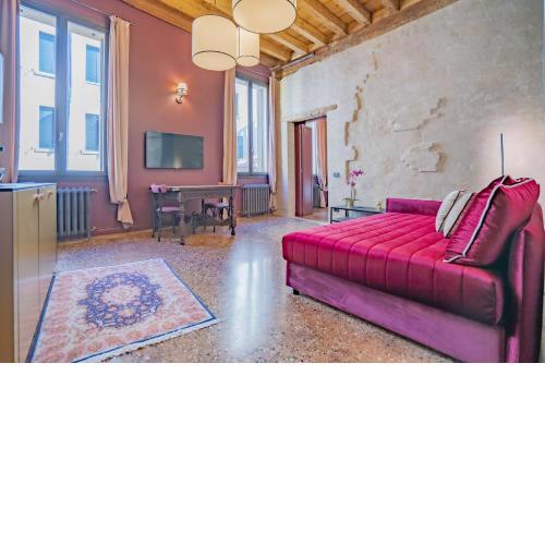 Corte Rubbi 7 Deluxe Apartment