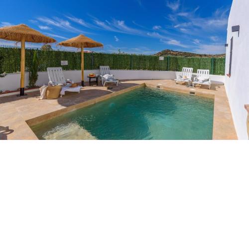Cortijo Los Llanos Villanueva del Trabuco by Ruralidays