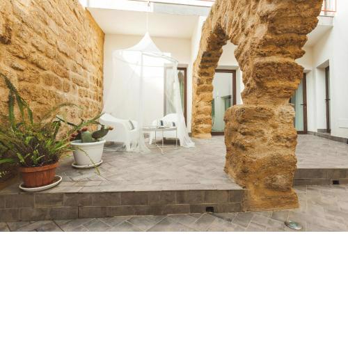 Cortile Baronello
