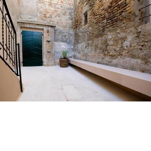 Cortile nel borgo