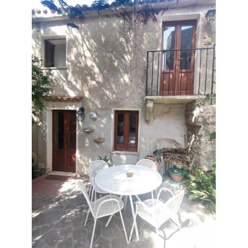Cortile Via Sales 11