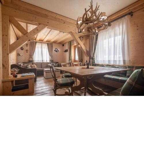 Cortina Deluxe Chalet R&R
