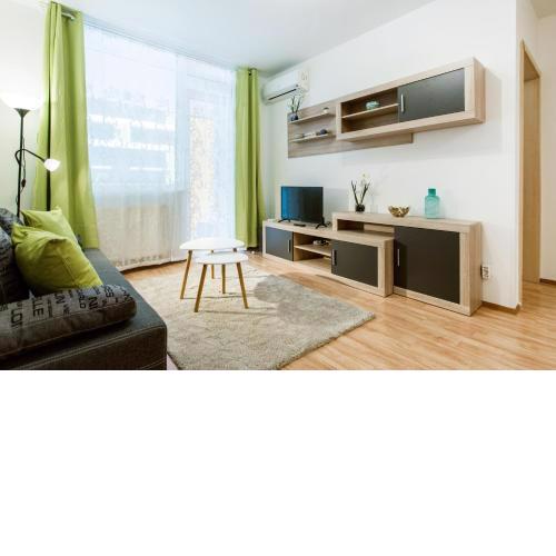 Corvin 4 Sun Resort Apartment