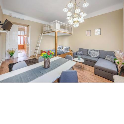 Corvin City Apartment