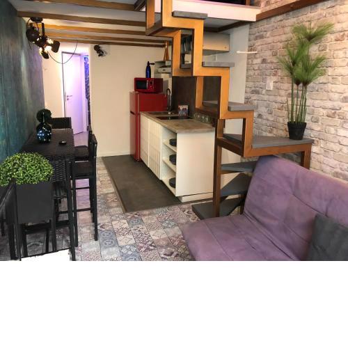 Corvin RuinPub Designed Apartment