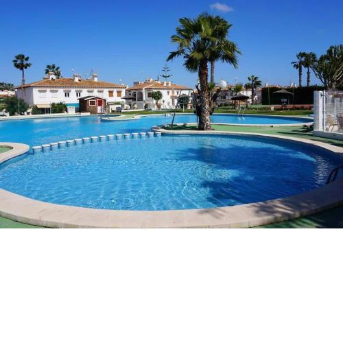 Costa Blanca Bungalow Lago jardin frente piscina 4 personas
