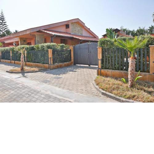 Costa Mediterranea Holiday Homes
