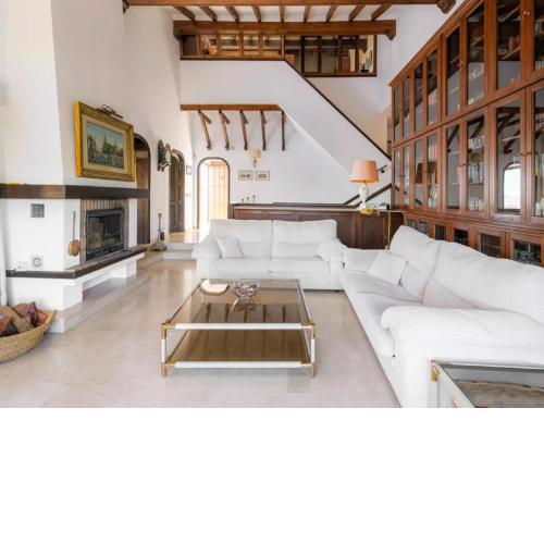 Cosy 5 Bedroom villa