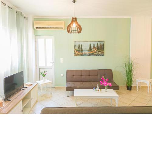 Cosy apartment - 6 Minutes walk to the beach!