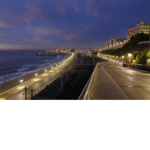 Cosy apartment. 10min walk to the beach & train
