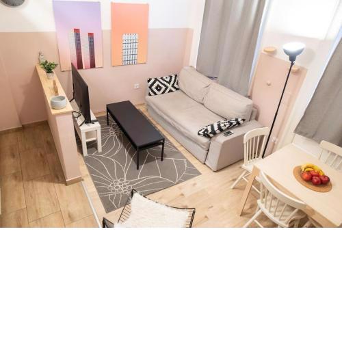 COSY APARTMENT IN ERZSEBET VAROS.