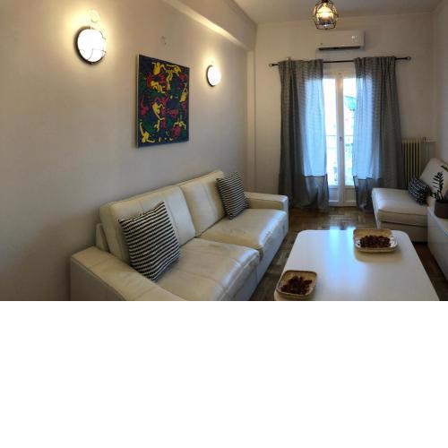 Cosy apartment in Metaxourgeio