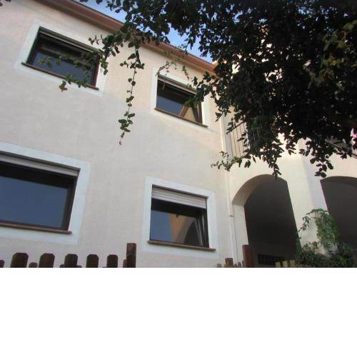 Cosy apartment with private swimming pool near beaches